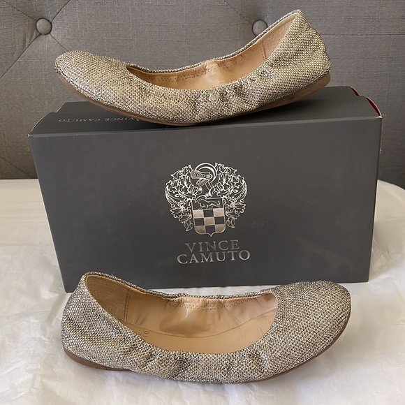 Vince Camuto Elanora Flats Woman Shoe Size 7 Flash Gold/Silver - Picture 2 of 9